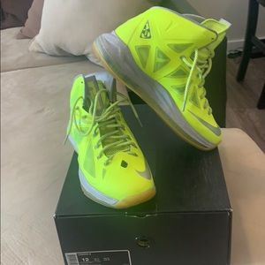 LeBron X